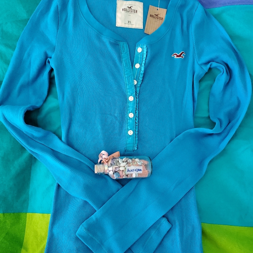 Long sleeves shirt. (New) 💥💥SOLD💥💥